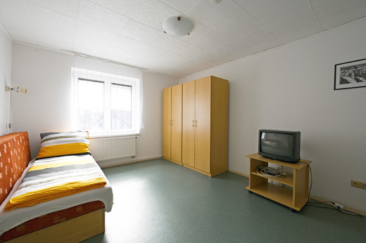 Pokoj_2_apartmá_druhý pokoj_pohled od dveří.jpg